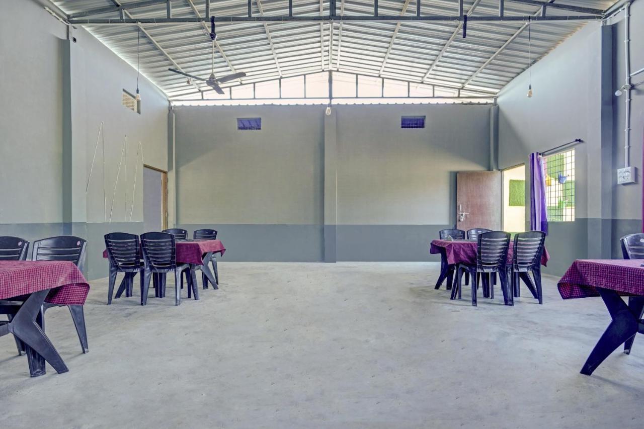 Oyo Flagship The Chirag Resort Bhandāra エクステリア 写真